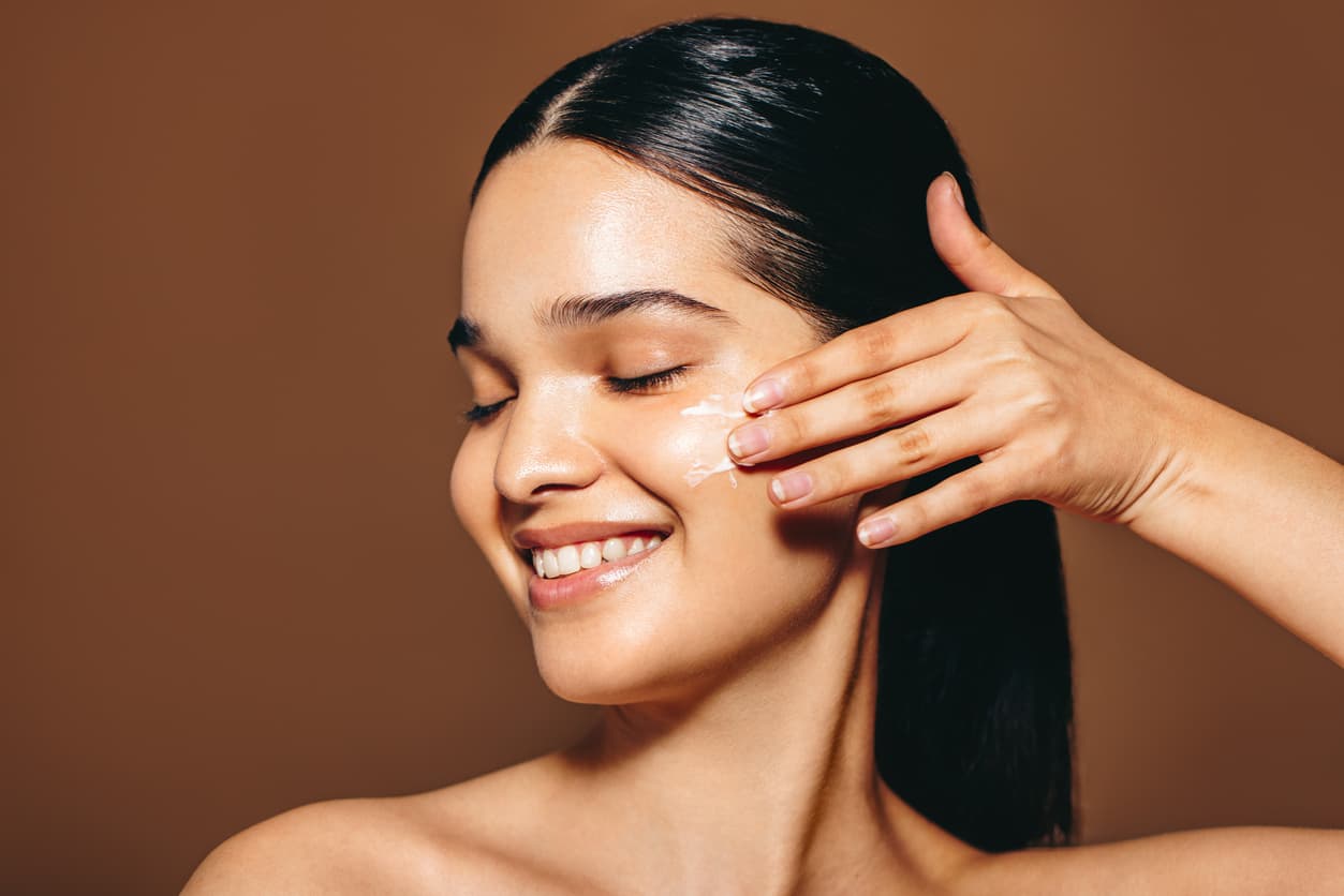 Online dermatology consultation